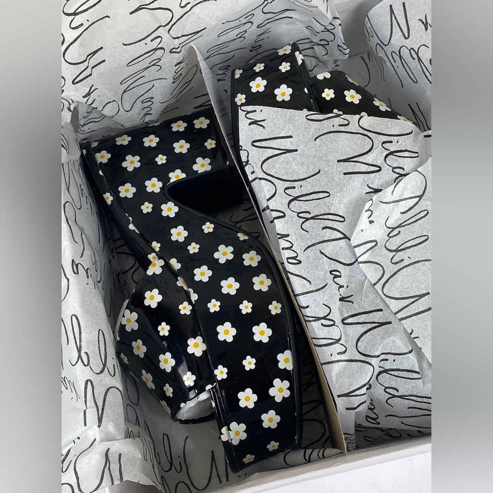 Melborne Platform Sandals Black Daisy - Picture 6 of 7